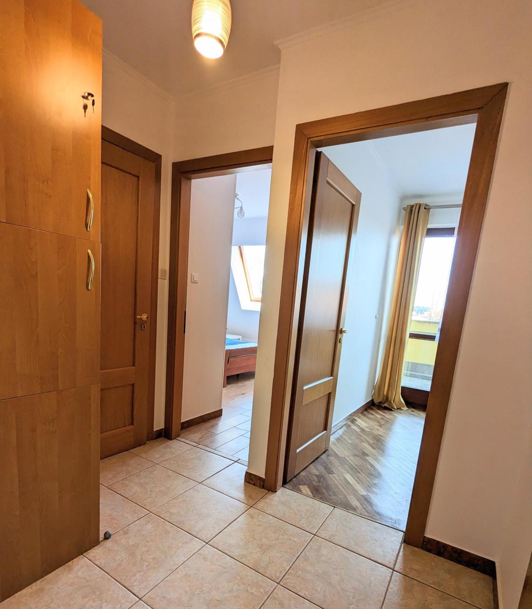 3-Bedroom Apt In Town Square วรอตซวาฟ ภายนอก รูปภาพ